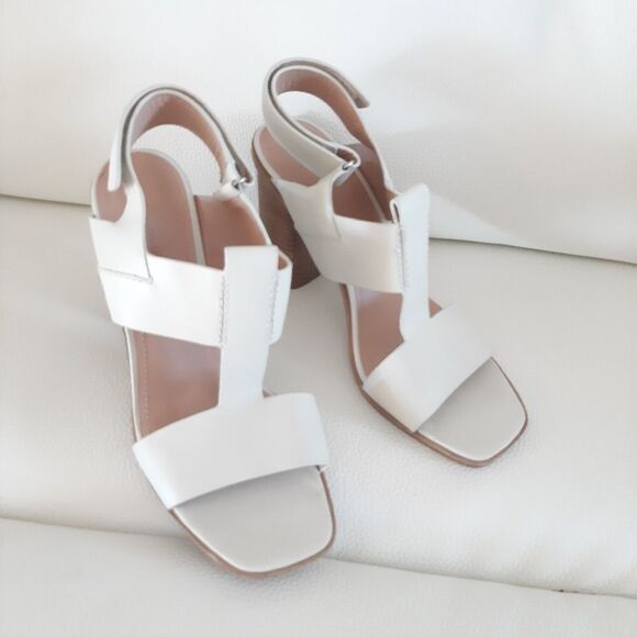 *Authentic Sigerson Morrison Jazz Leather Sandals Size 10 - Picture 1 of 9
